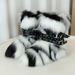 2025 New Fashion Hot Girl Plush Snow Mid-Calf Fur Cross Strap Warm Furry Boots_vogvips.com