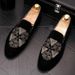 New Luxury Fashion Men Pointed Suede Embroidery Slip On Casual Oxford Shoes Wedding Groom Driving Homecoming Business Footwear_vogvips.com