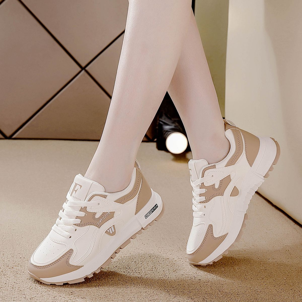Plus Size Cross-Border Women's Sneakers 2025 Spring And Autumn New Casual Versatile Student Lightweight Shock-Absorbing_vogvips.com