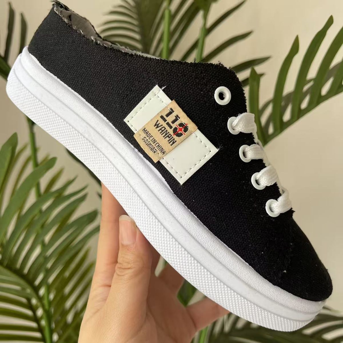 Women's Trendy White Sneakers New 2025 Spring Autumn Canvas Casual Flat Shoes Versatile Student Style_vogvips.com