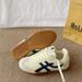 Trendy Thin Soled Lightweight German Training Shoes Casual Wear For Men And Women Perfect For Street Style And Retro Sports_vogvips.com