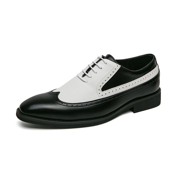 New Black And White Color-block Carved Brick Men's Shoes For Men's Business Leather British Derby Shoes Pointed Toe Banquet Wedding Leather Shoes_vogvips.com