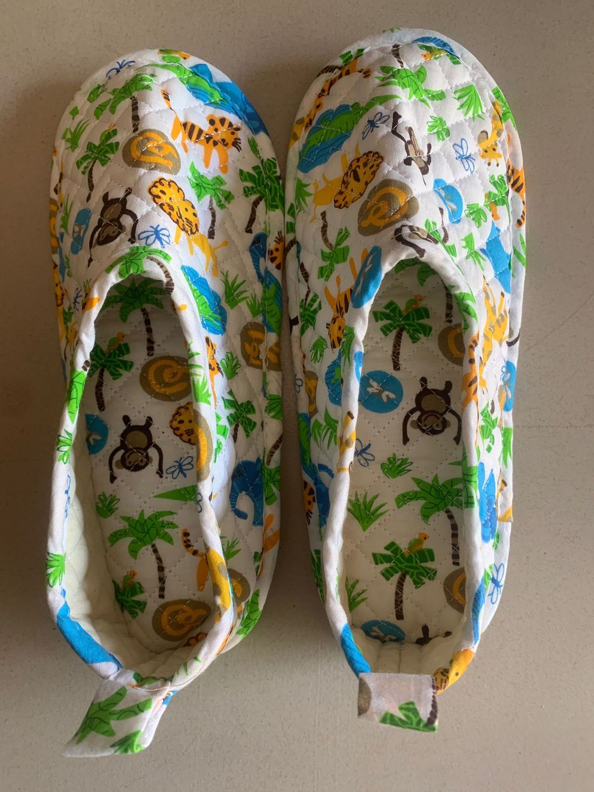 New Korean-style Home Indoor Fabric Slippers With Closed Heel, Single-layer, Closed-toe, Suitable For All Seasons And Postpartum Use_vogvips.com