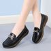 Comfortable Soft Sole Non-slip Mother Shoes Flat Beanie Shoes_vogvips.com