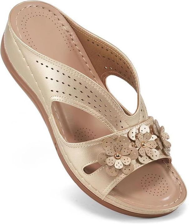 Women's Shoes Large Size Summer New Round Head Flower Hollow Breathable Leisure Flat Bottom Wedge Heel Sandals_vogvips.com