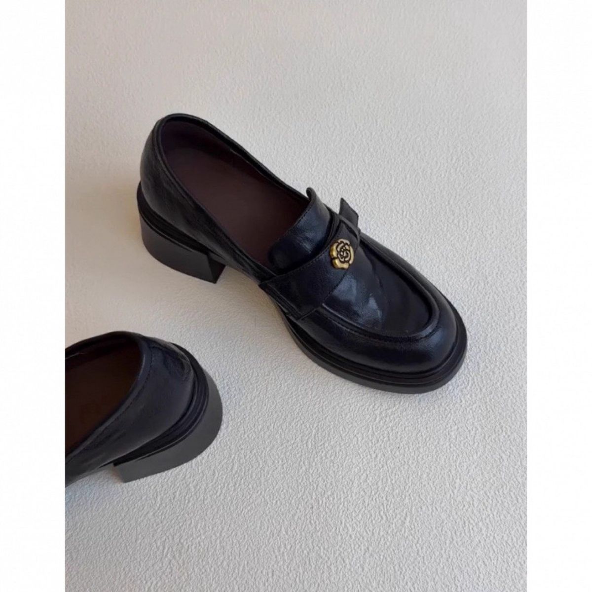 Women's Vintage Thick Heel Leather Camellia Loafers – Waterproof & Comfortable Oxfords For Commute & Dress_vogvips.com