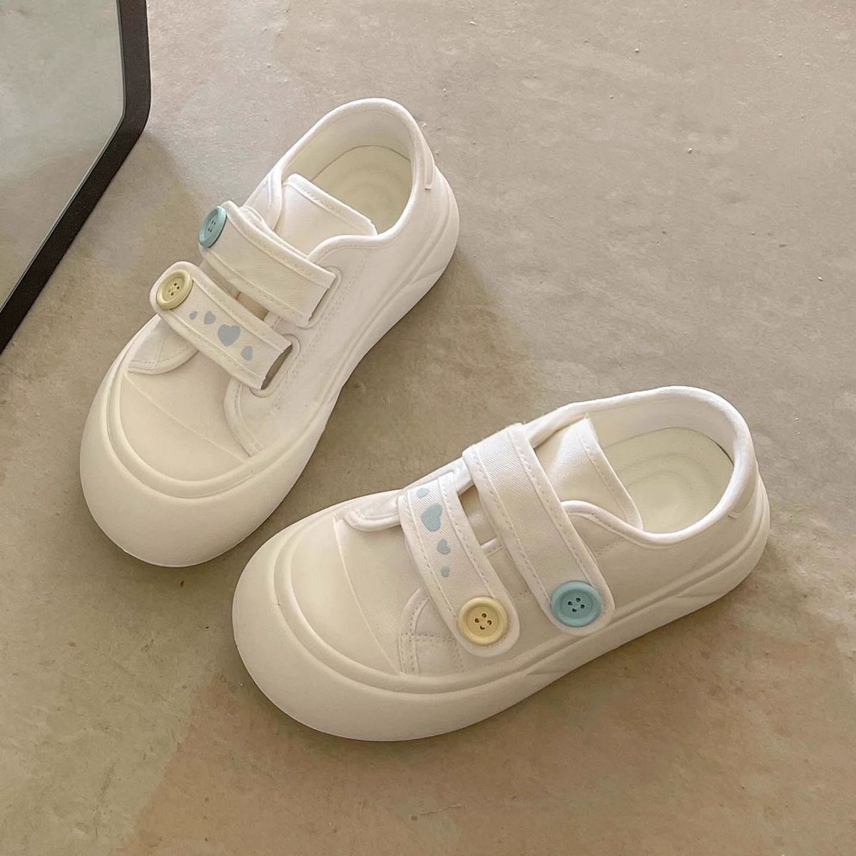 Strawberry Pink Canvas Women's Casual Breathable Student Thick Bottom Sports Board Versatile Cute Big Head Shoes_vogvips.com