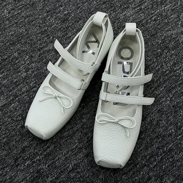 Openyy Pig Nose Mary Janes For Women, Korean New Edition, Casual, Thick Sole, Ballet Shoes With Single Button Closure._vogvips.com