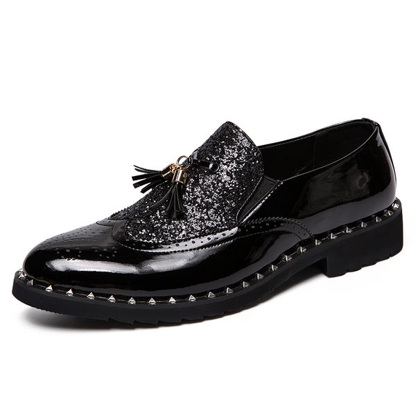 New Fashionable British Black Brogue Men's Shoes Slip-on Pointed Toe Trendy Nightclub Men's Shoes Black Banquet Dress Wedding Men's Shoes_vogvips.com