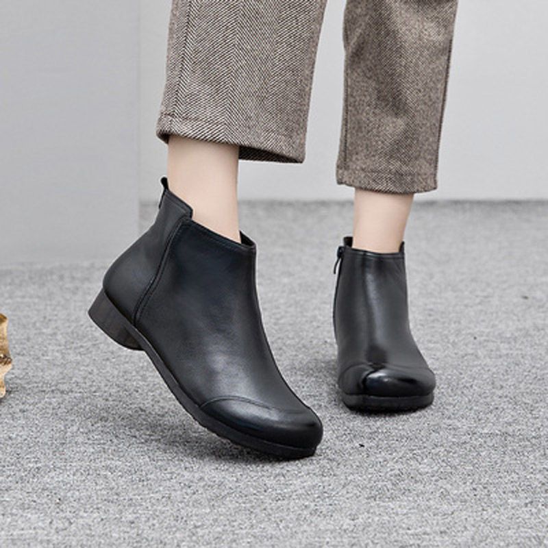 2024 Autumn Winter Flat Soft Sole Square Toe Solid Color Shoes Large Size Women's Leather Boots_vogvips.com