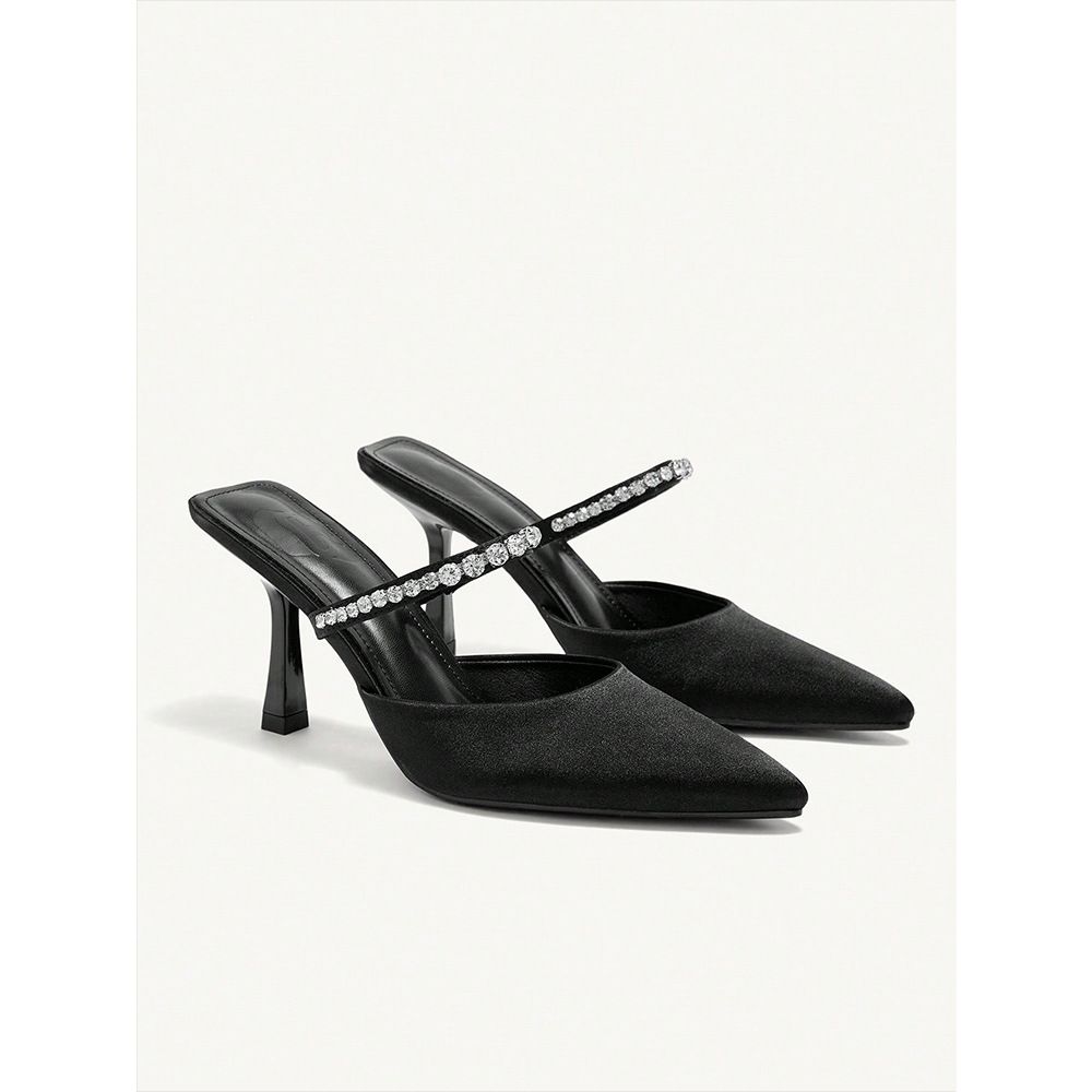 A New Line Of Rhinestone Sequined Pointy Stilettos_vogvips.com