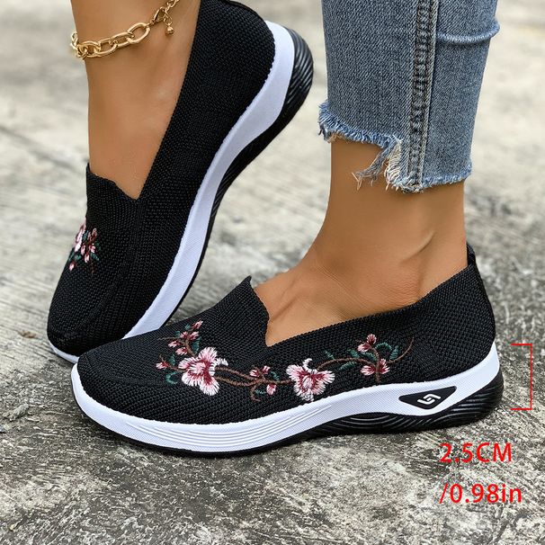 ShoeVault Cross-Border Spring Summer Retro Ethnic Style Fly Weave Breathable Old Beijing Cloth Women Flat Mom Embroidered Shoes_vogvips.com