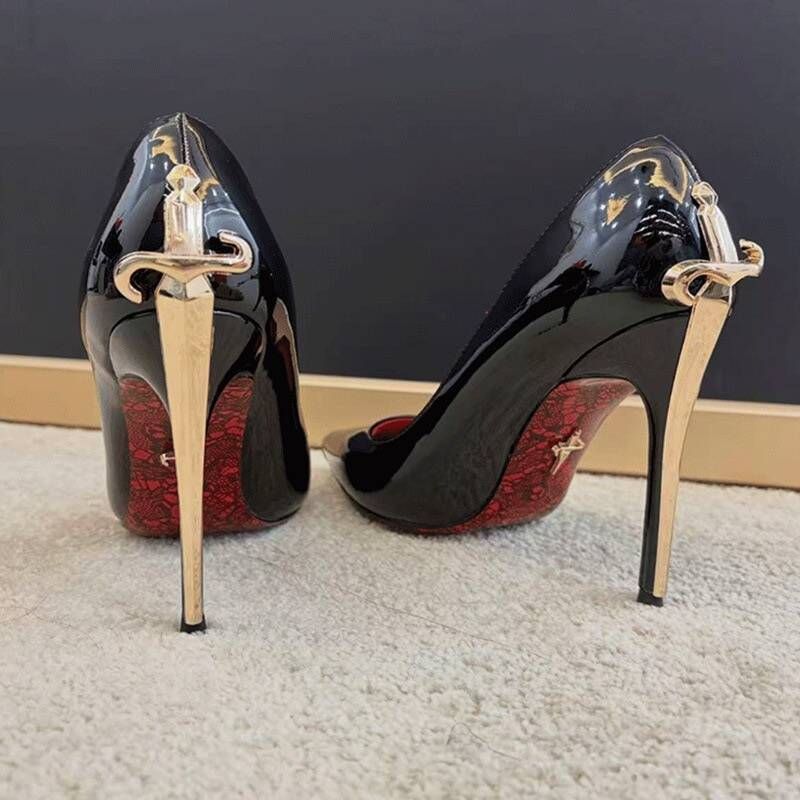 2026 New Model Gold Sharp-Heeled Red Sole High Heels, Elegant And Sophisticated Patent Leather Pointed Toe Sexy_vogvips.com
