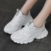 New lightweight breathable soft sole casual small white shoes students non-slip shock absorption running_vogvips.com