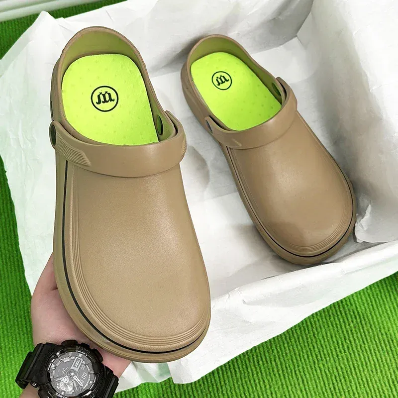 Fahion Men Sandal Outdoor Garden Clog Waterproof Anti-Slip Oil-Reitant Chef Comfortable Women Slipper Fihing_vogvips.com