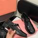 High Version MIU British College Style Casual Versatile Baroque Carving Coarse Heel T Belt Le Fu Single Shoes For Girls_vogvips.com