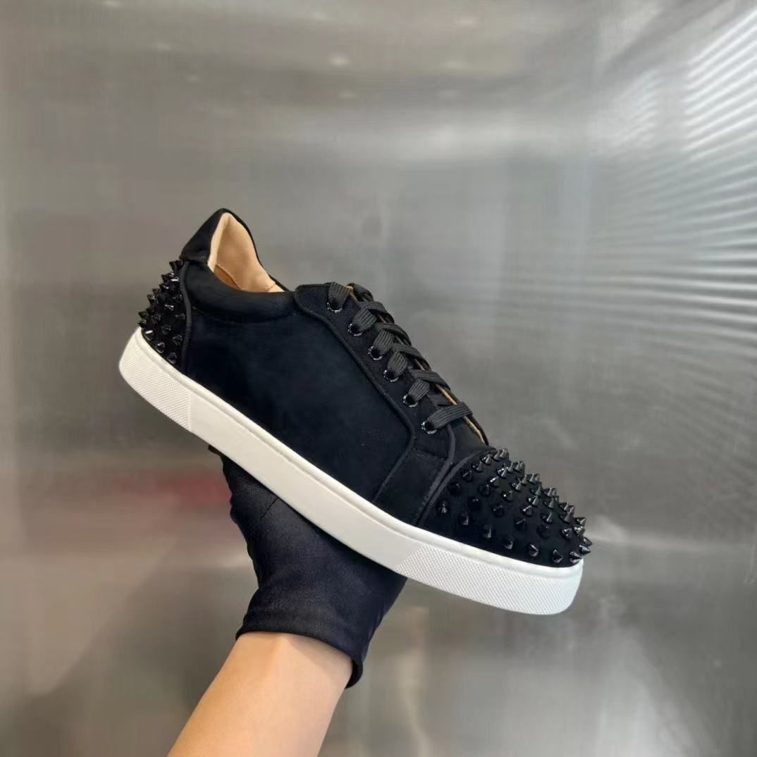 A Red Sole Rivets Men's Studs L Couple Style Women's Shoes With Rhinestones Casual Trendy Sneakers_vogvips.com
