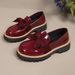 Women's plus Size Slip-On Leather Shoes Platform Low Top Bow Detail Spring Style Size 43_vogvips.com