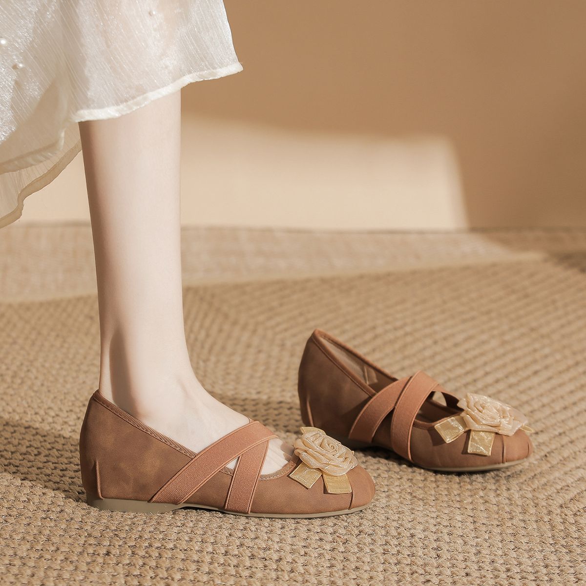 French-style Camellia Mary Jane Shoes For Women, Cross-shaped Flat Sole, High-rise Ballet Style, Shallow Toe, Single Shoe_vogvips.com