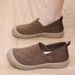 Spring And Autumn New Women's Non-Slip Soft Sole Slip-On Lazy Flat Lightweight Single Casual Breathable Mom Shoes_vogvips.com