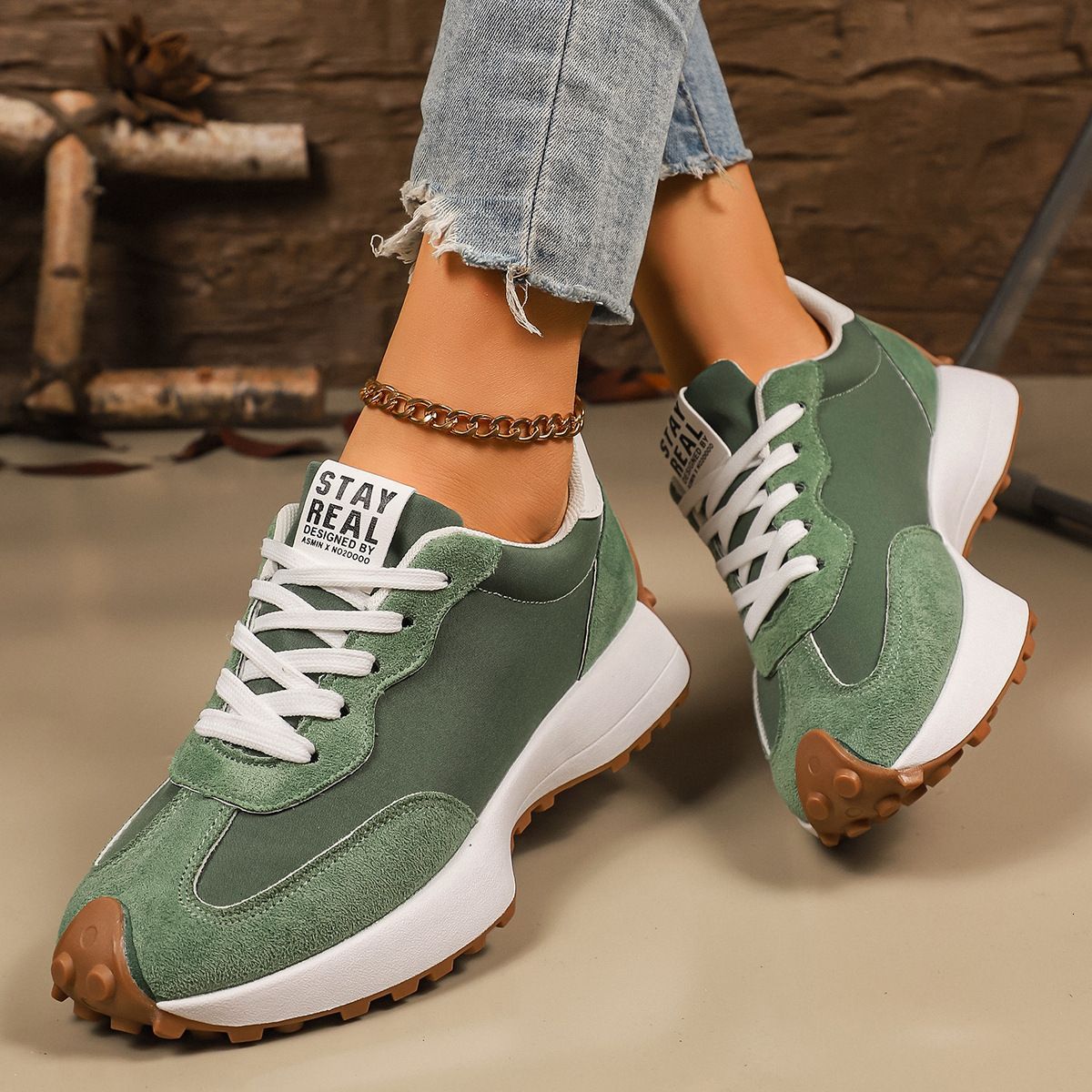 Women's Retro Green Minimalist Suede Patchwork Sneakers With Chunky White Sole For Daily Wear_vogvips.com