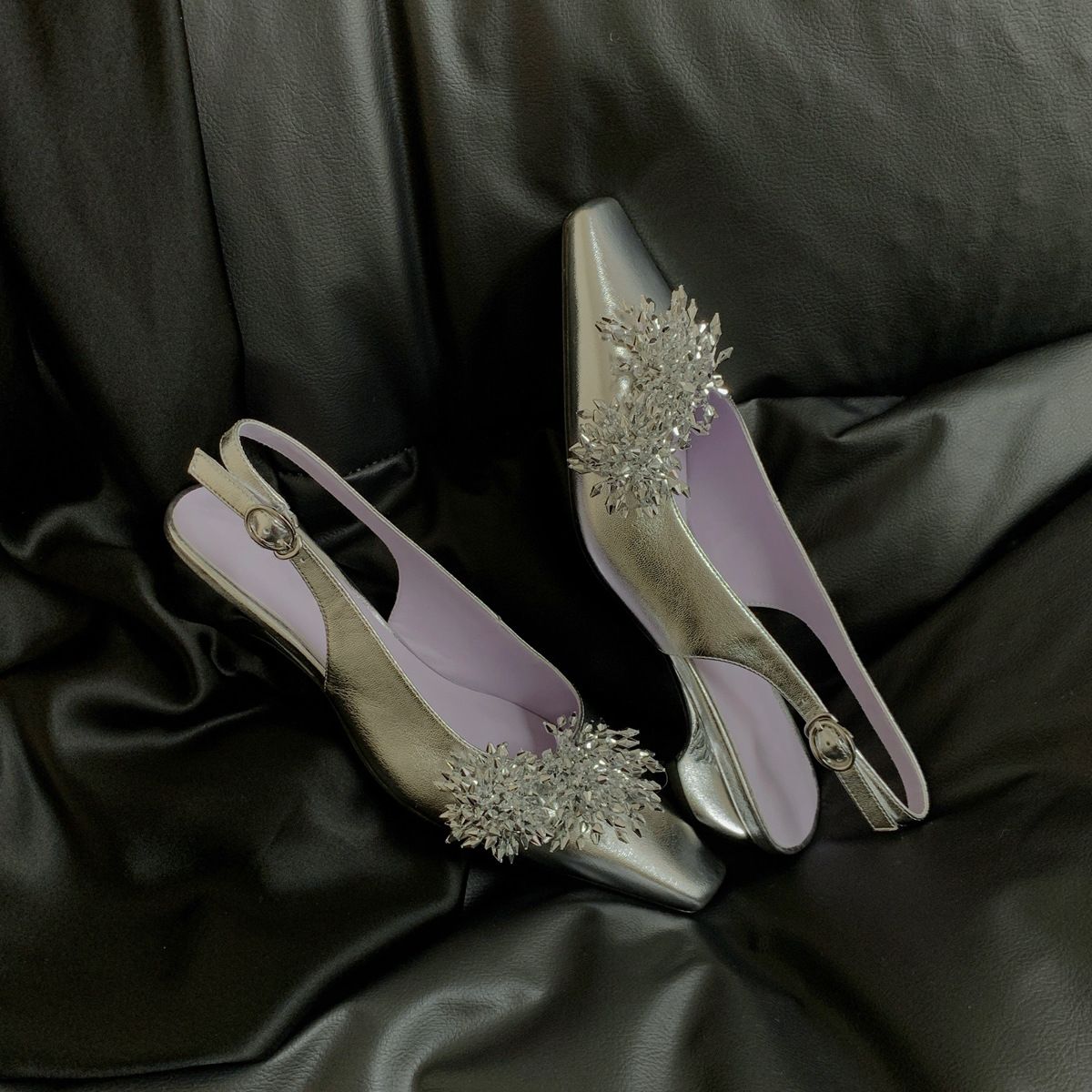 Sheepskin Version Temperament Metal Flower Thick Heel Closed Toe Sandals Women's Back Hollow Shallow Square Toe Mary Jane Single Shoes_vogvips.com