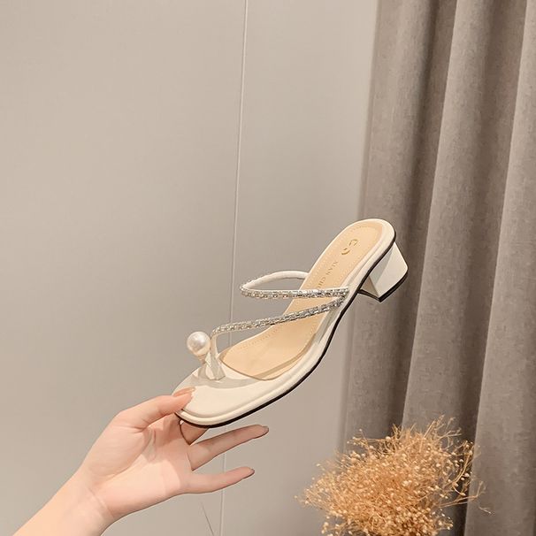 Women's Small Size Slippers3132332024 New Summer Outdoor Chunky Square Rhinestone Pearl Toe Clip High Heel Sandals_vogvips.com