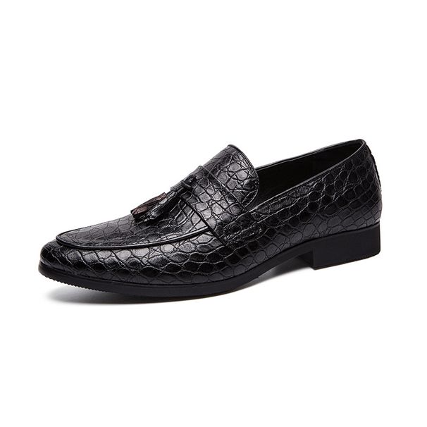 New Pointed Business Shoes Comfortable Soft Leather Footwear Men Outdoor Non Slip Loafers Moccasins Casual Light Flats_vogvips.com