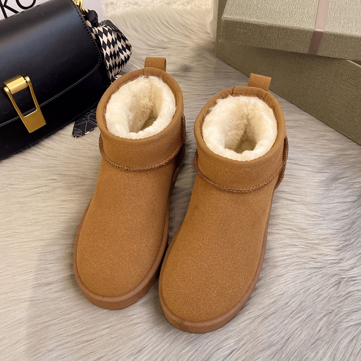 Fashion Casual Thick Soles With Velvet Warm Slip-on Students Cotton Shoes Woman_vogvips.com