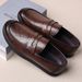Men's With Hand Grip Pattern, Men's 2025 Autumn New Item, Soft Sole, One Foot Kick, Bean Shoes, Breathable Casual_vogvips.com