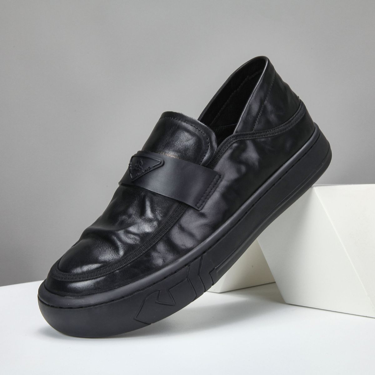 Men's Shoes 2025 Spring New Style Cowhide Lightweight Soft Sole Retro Slip-On Genuine Leather Breathable Casual Loafers_vogvips.com