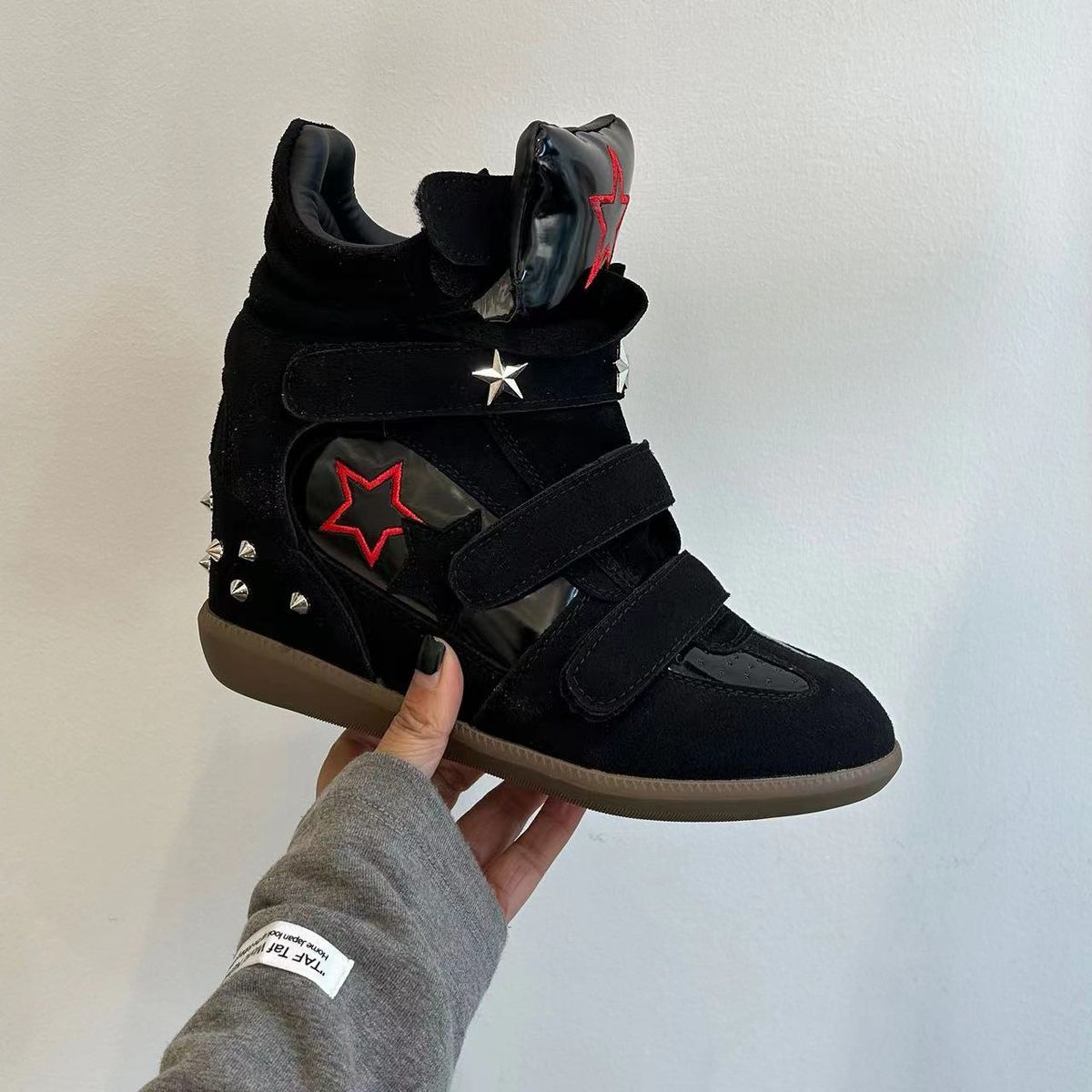 2026 Spring Retro Hook And Loop High-Top Casual Shoes For Women New Veatile Rivet Thick-Soled Height-Increasing_vogvips.com