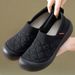 Women's Versatile Spring New Style Old Beijing Cloth Women's Breathable And Anti Slip One Foot Mom Shoes, Soft Soled_vogvips.com