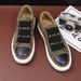 Men's flats with all-over elastic feet_vogvips.com