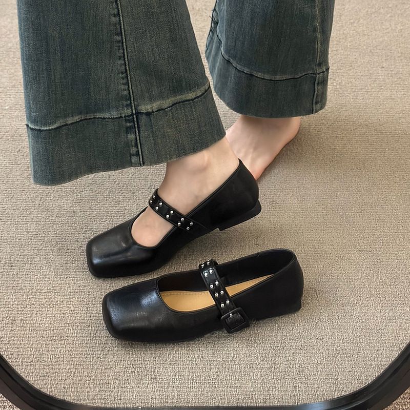 Low Heel Square Head Mary Jane Shoes Belt Buckle Spring And Autumn Flat Bottom Rivets Small Leather Shoes One-word Buckle Belt Single Shoes_vogvips.com