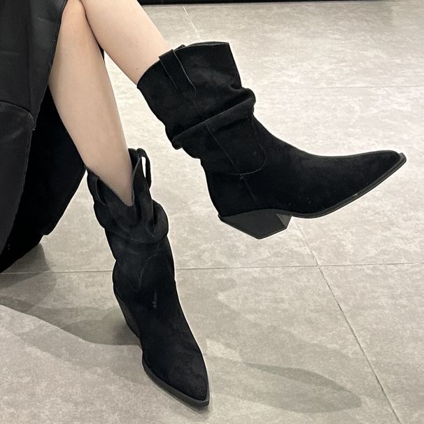 2025 New Autumn Pointed Toe Black Korean Style Chunky Heel Slip-On Short Wrinkled Martin Boots_vogvips.com