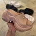 Height Increasing Artifact Summer 25 New Cross Flower Slippers Women On The Beach, Extra Thick Soled High-Heeled Sandals_vogvips.com