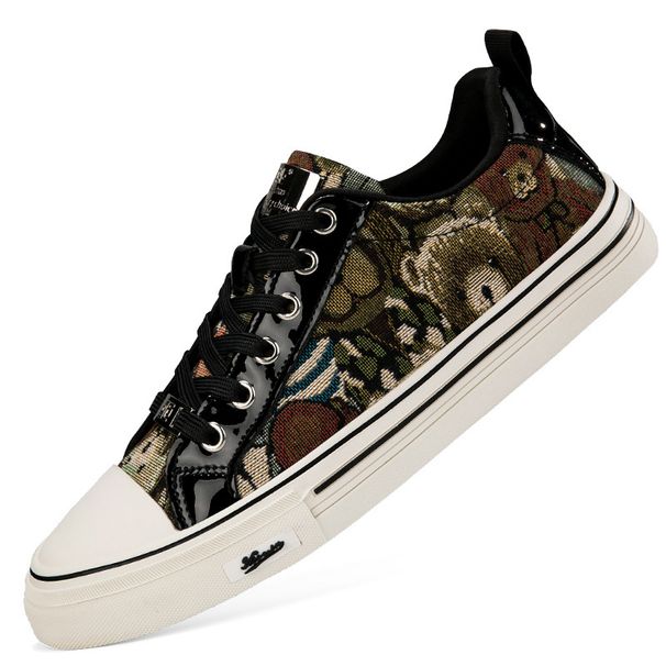 Men's Shoes Bear Cartoon Canvas Shoes Student Teenager Breathable Casual Sports Board Shoes Men_vogvips.com