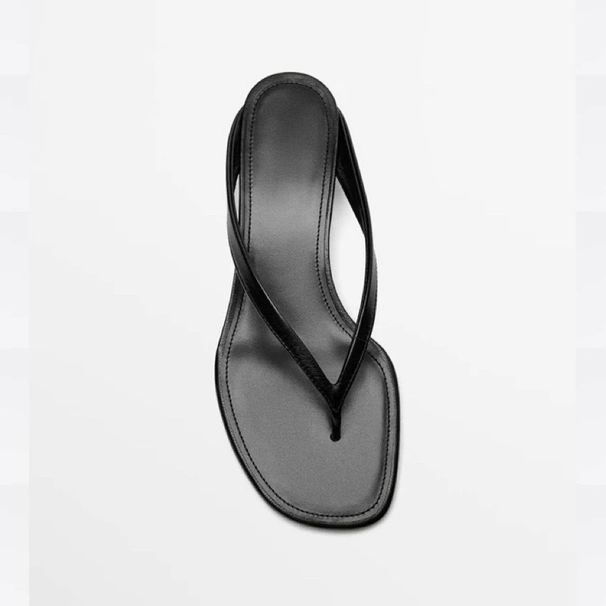 Korean Style Minimalist Women's Leather Flip Flops Outdoor Wear Beach Sandals Small Wedge Heel 2026 New Style_vogvips.com