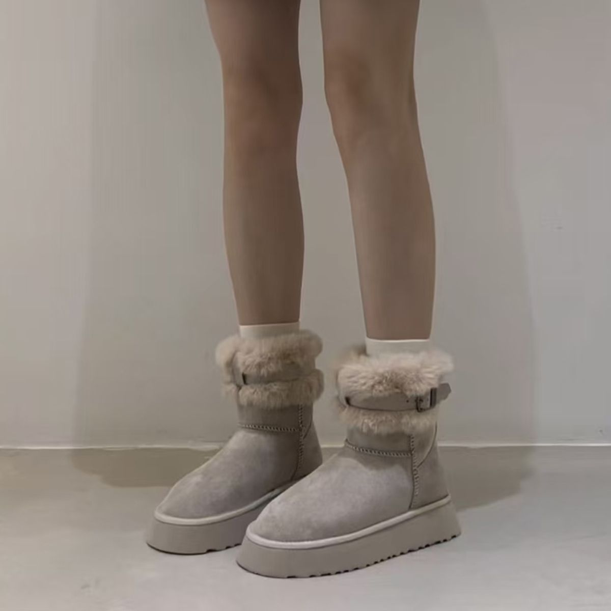 Fashion Simple Thick-Soled Fleece-Lined Belt Buckle Fur 2025 Winter New Versatile Warm Short Snow Boots For Women_vogvips.com