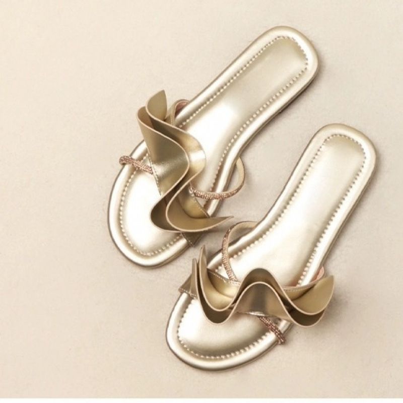 Plain White Flat Lotus Leaf Slippers For Women Summer Outdoor French Style Gold Beach One-Strap Sandals_vogvips.com