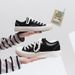 Spring New Canvas For Female Students Korean Fashion Board Cookie Net Red Cloth Low Top Shoes_vogvips.com