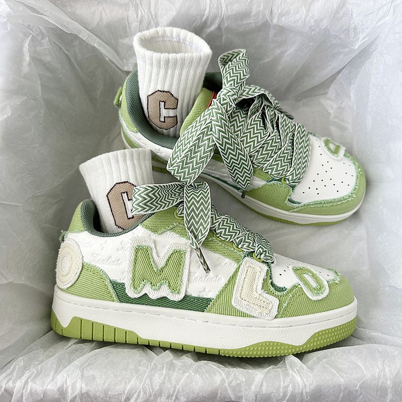 Chic Ins Style Niche Denim Splicing German Training Shoes Chic Letter Design Sneakers For Men And Women_vogvips.com