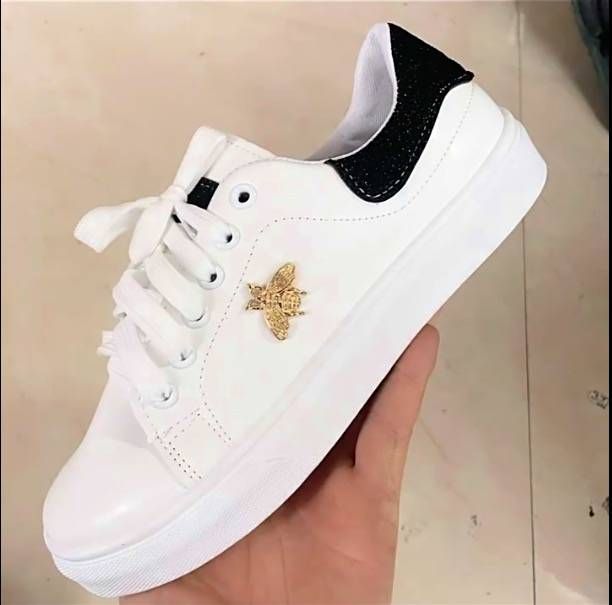 Large Size Women's Casual Shoes With Thick Sole Small Bee Decoration Round Toe Synthetic Upper_vogvips.com
