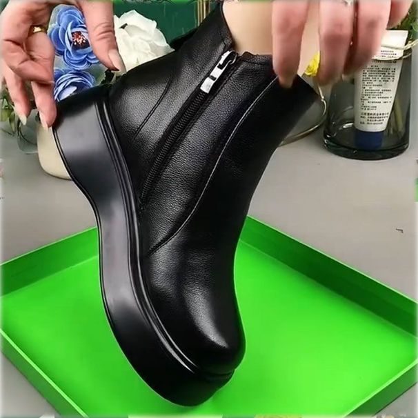 Soft Leather Marten Boots For Women, New Autumn-winter 2025 Style, Versatile, Round Toe, Thick Sole, Padded, Warm-weather Protection, Short Boots_vogvips.com