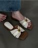 French-style Versatile And Unique Design Flip-flops For Women, Featuring Low Heels And Suitable For Wearing Outside, With A Single Strap Design._vogvips.com