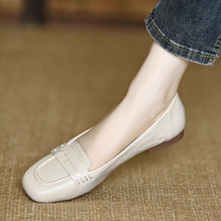 Lightweight Square-toed Soft-soled Women's Shoes 2026 New French-style Slip-on Soft Leather Flat Loafers_vogvips.com