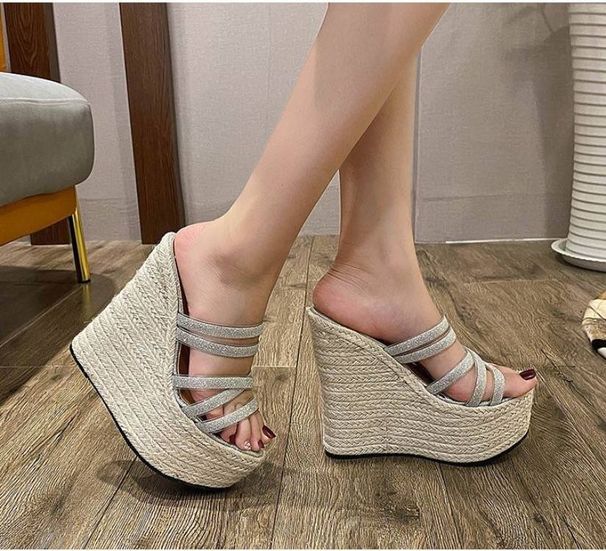 Women’s Shoes Wedge Heels Summer Model Catwalk 16CM Strap Thick Soled Shoes Straw Rope Bottom_vogvips.com