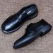 Men's 2026 New Model Breathable Retro Flat Casual Business Fashionable Versatile Men's Leather Shoes_vogvips.com
