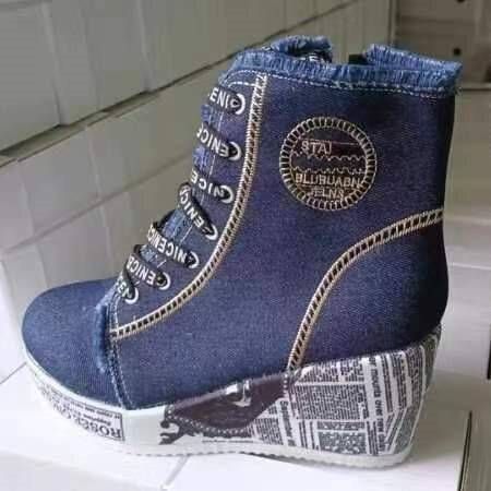 Women's Platform Boots – Newspaper Print Sole & Fleece Lined (Hidden Wedge & Retro)_vogvips.com